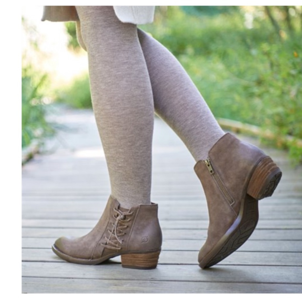 Born Bessie Taupe Leather Booties NWT 7.5